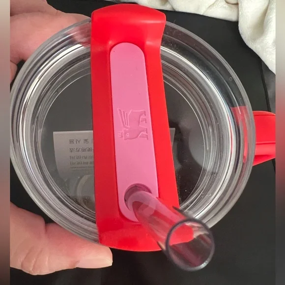 Stanley Cup Valentine’s Day Red Tumbler 40 Oz Target Exclusive NEW - Picture 5 of 6